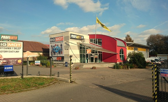 Zdjęcia sklep samochodowy BIG - MOT w Pruszcz Gdański