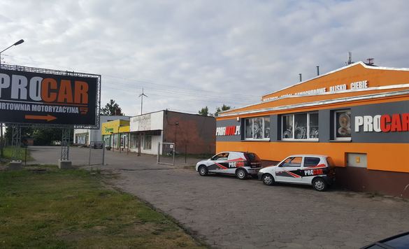 Zdjęcia sklep samochodowy ProCar w Szczecinek