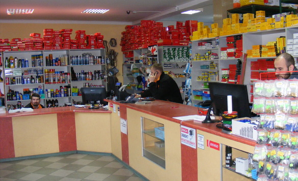 Zdjęcia sklep samochodowy AUTO - REFLEX w Olecko