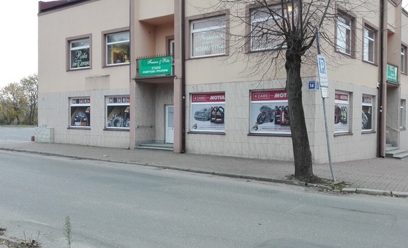 Zdjęcia sklep samochodowy 4cars w Piotrków Trybunalski