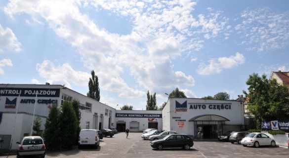 Zdjęcia sklep samochodowy Zawodny sj. w Lubań