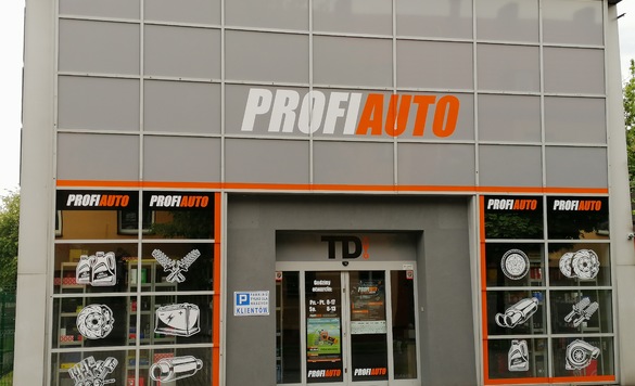 Zdjęcia sklep samochodowy TD AUTO w Kędzierzyn-Koźle